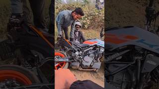 Duke 200 crash 😭viralvideo duke200 crash kawasaki [upl. by Raclima188]