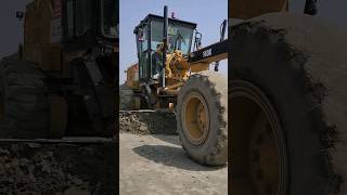 Cat 140k motor grader working video heavyequipment grader motorgrader heavymachinery jcb [upl. by Eimmak759]