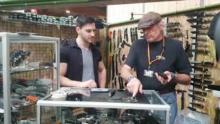 Fred Perrin sur le stand de la Coutellerie Tourangelle à Survival Expo 2019 [upl. by Antonietta]