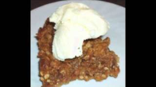 Best Apple Crumble Recipe [upl. by Blockus]