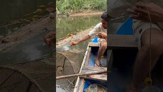 കാറ്റേ നീ വീശരുതിപ്പോൾ 😅  shorts fishing keralafishing [upl. by Yenruogis81]