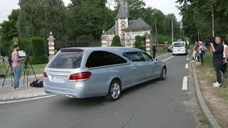 Delon funeral hearse arrives at French stars estate  AFP [upl. by Thilda]