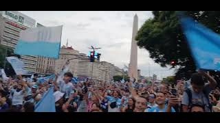 racing jugadores llegando al obelisco sudamericana 2024 [upl. by Nagem]