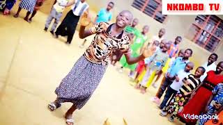 NKOMBO style dance 🏝️ Omwana akwira by Marchale ujeku [upl. by Annairam]