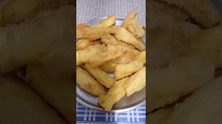 Mandioca frita crocante uma delícia 😋 [upl. by Nirrat634]