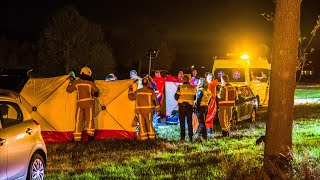 Automobilist ernstig gewond bij ongeval Veenhuizen [upl. by Aicen]