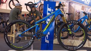 Pivot Shuttle CarboneMTB mit Shimano Steps E8000  Eurobike 2017 [upl. by Kyl]