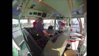 Teil 1 Eindocken der Royal Oasis  Mit dem Schlepper Bugsier 5 im Hamburger Hafen [upl. by Ettecul]