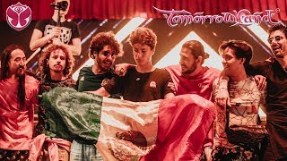 Influencers Mexicanos en TOMORROWLAND [upl. by Ynnohj796]