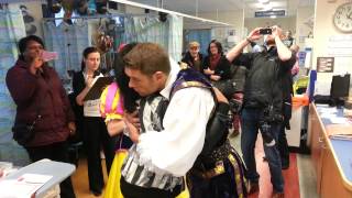 Birmingham Hippodrome panto starts visit Birmingham Childrens Hospital [upl. by Theodore]