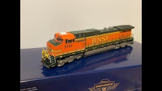 Athearn Genesis 20 Dash 9 BNSF 5146 Review [upl. by Ruphina]