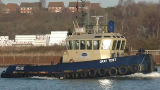 tug GRAY TEST departing ipswich for felixstowe 181217 [upl. by Winthrop]