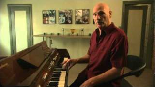 Mike Pinder describes how the mellotron works [upl. by Ariak268]