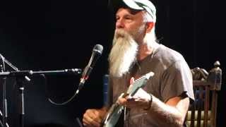 Seasick Steve  Summertime Boy Live  Le Bataclan [upl. by Arimihc828]