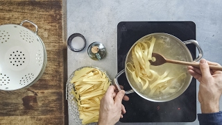 Howto Nudeln kochen  So wird die Pasta besonders fein  FOOBY [upl. by Jacobsohn]