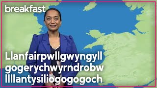 Māori reporter’s hilarious attempts at saying THAT long Welsh place name  TVNZ Breakfast [upl. by Neelyhtak114]