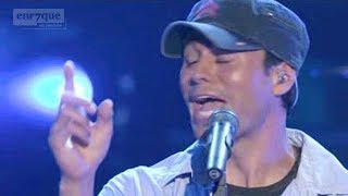 Enrique Iglesias  Nunca Te Olvidare LIVE English lyrics [upl. by Bigelow]