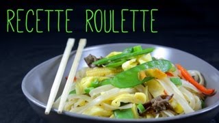 Nouilles chinoises sautées aux légumes [upl. by Airdnna]