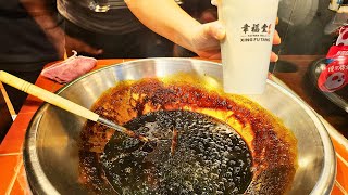 Trying BROWN SUGAR BOBA MILK in Taiwan  Xing Fu Tang [upl. by Ahsakal]