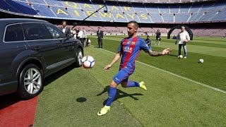 Paco Alcacer skills during his presentation as a FC Barcelona player at Camp Nou [upl. by Atinaujnas]