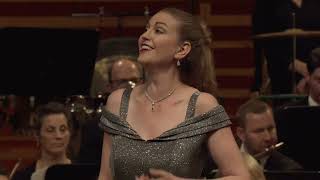 A Dvorak quotMondliedquot aus der Oper Rusalka  Julia Schiwowa live [upl. by Mellie312]