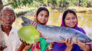 প্রায় তিন ফুট লম্বা 9kg ওজনের মাছ কেটে কচিডাব দিয়ে রান্না করলাম সাথে আলুউচ্ছে ভাজি fish curry [upl. by Shalom]