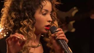 Ella Eyre  Comeback Live at Le Ring [upl. by Elitnahc]