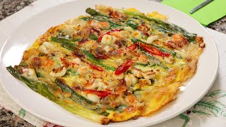 Haemulpajeon Green onion pancake with seafood 해물파전 [upl. by Soelch]