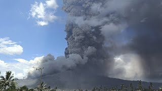 Flights to and from Bali cancelled after volcanic eruption [upl. by Sheryl]