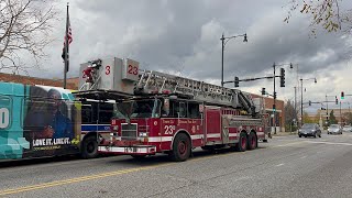 URGENTLY Chicago fire department tower ladder 23 responding [upl. by Htiel306]