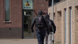 Oudenbosch Voor miljoenen uit kluisjes gestolen bij Rabobank aan de Kade [upl. by Brine]