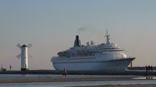 MS Albatros in Świnoujście [upl. by Yellhsa]