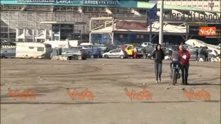 GENOVA A PIAZZALE KENNEDY IL CIMITERO DELLE AUTO ALLUVIONATE 271014 [upl. by Nerval]