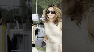 Love Dose Girl Urvashi Rautelas Awesome OffWhite Airport Avatar urvashirautela [upl. by Ainitsirk667]