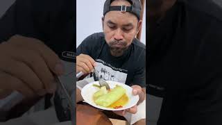 Cak Budi makan lontong sayur kiriman mbah sederhana tapi lezaaattt… [upl. by Nollat]