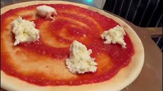 how to make the best margherita pizza [upl. by Newnorb]