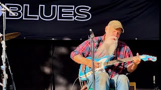 Seasick Steve  Self Sufficient Man live Puistoblues 2024 [upl. by Nahgrom556]