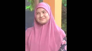 BerdeTap Lawak Lisa Surihani Vs Sepahtu  Jep Ebby Rahim [upl. by Lienet76]