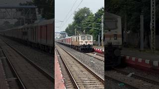 Jnaneswari Super Deluxe Express 💥💥 train highspeedtrain trendingshorts traincrossing [upl. by Retswerb]