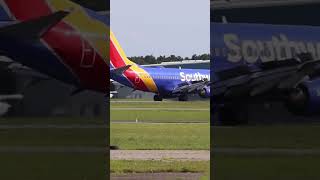 UNLOADING THE VAULTSouthwest 737 LandingISP Islip MacArthur Airport Ronkonkoma New York avgeek [upl. by Nnaeel]