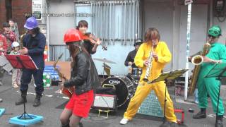 情熱大陸quotF沖増菜摘vnquotHIBI★ChazzKJazz Sax Ensemble） 2011高円寺7 [upl. by Docile439]