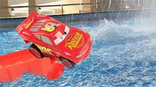 Lighting McQueen toys amp cars toys at the water park  Pretend to play with toy cars amp toy slides [upl. by Prichard721]