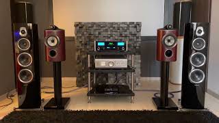 Sonus Faber Sonetto 5  McIntosh MA5300 [upl. by Ilka668]