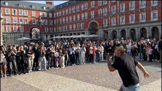 Cómico wizard macarty en Madrid plaza mayor [upl. by Hirasuna]