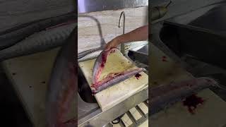 Fish filleting in 30 seconds🤯😱 seafood fish cookingfoodie comedy magic [upl. by Trinl]