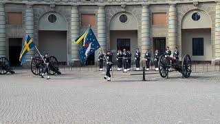 Changing of the Guard Kungliga Slottet Royal Palace Stockholm Norrbotten Regiment 23092023 🇸🇪 [upl. by Handbook]