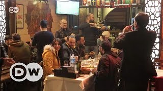 Rakı fiyatları meyhane kültürünü değiştirdi  DW Türkçe [upl. by Ilahsiav]