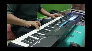 Ninnanedu nirantharam maarane maaravu hosanna song interlude on keyboard [upl. by Ativet]