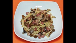 Deliziosi Spaghetti con Funghi e Pancetta [upl. by Ayomat960]