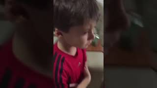 Menino chorando porque o Flamengo perdeu [upl. by Enylcaj]